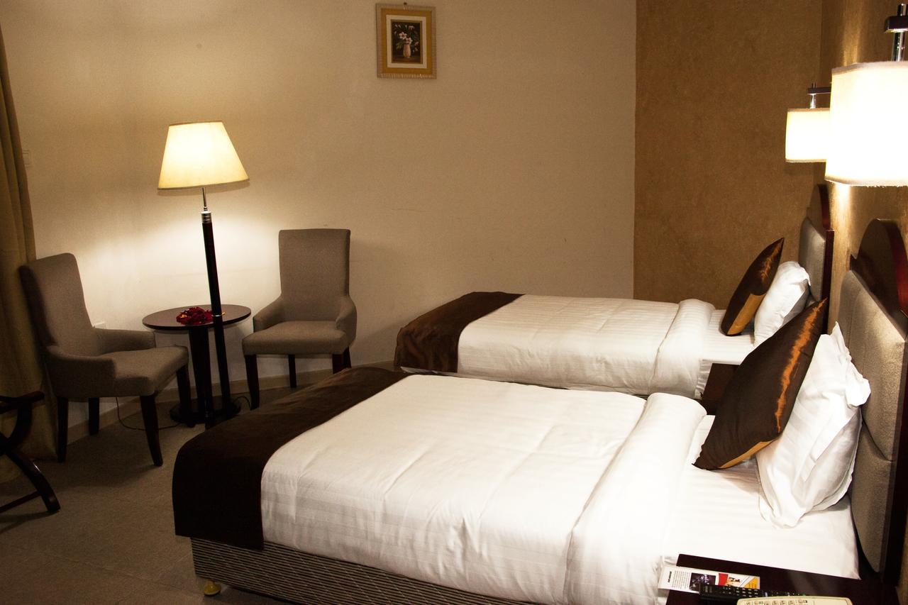 Manrashiwa Hotel Аддис-Абеба Номер фото